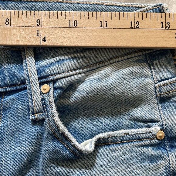 Mother Insider Crop Step Frayed Jeans - Picture 9 of 10